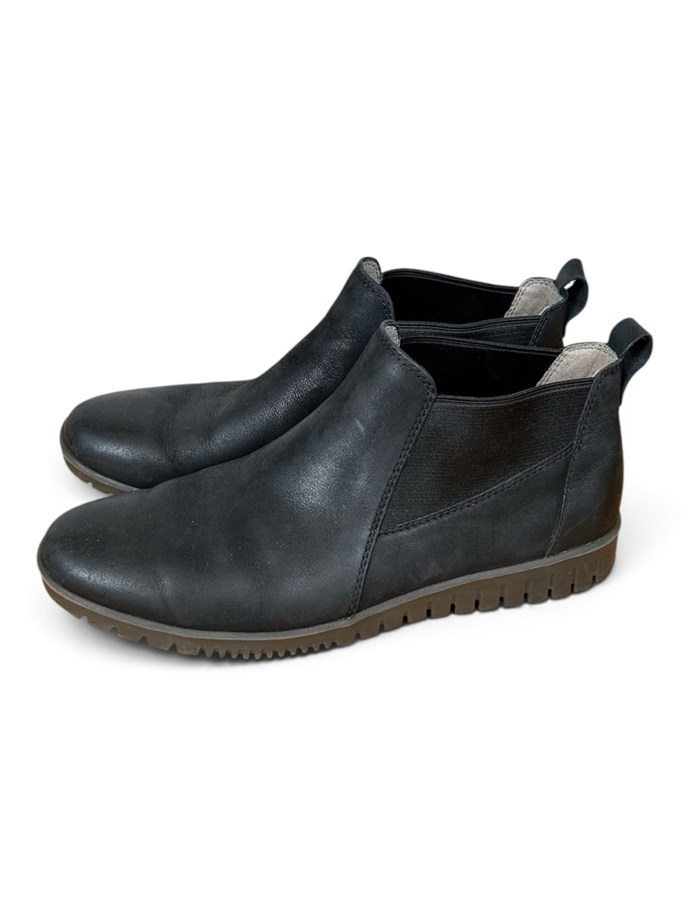Dansko Louisa Leather Ankle Bootie - Picture 2 of 8